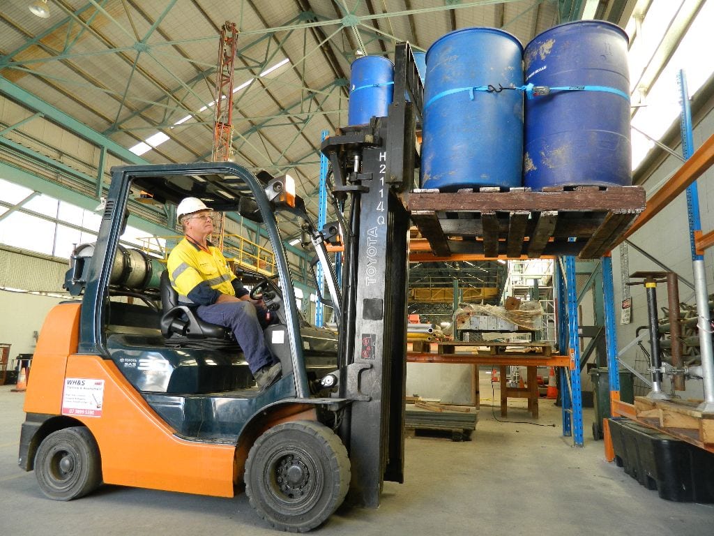 Hydraulic forklift